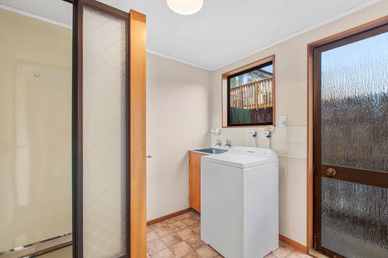 Photo of property in 2/208 Centreway Road, Orewa, 0931