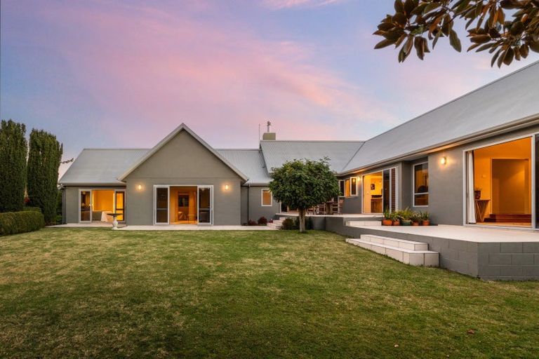 Photo of property in 50 Rochfort Road, Havelock North, 4130