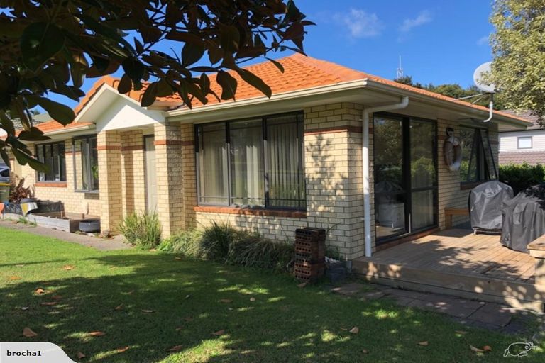 Photo of property in 26a Kinleith Way, Albany, Auckland, 0632