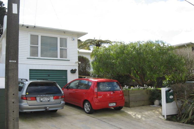 Photo of property in 6 Puriri Street, Wainuiomata, Lower Hutt, 5014