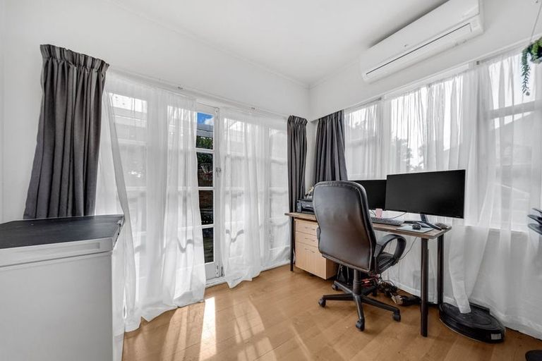 Photo of property in 162 Princes Street West, Pukekohe, 2120