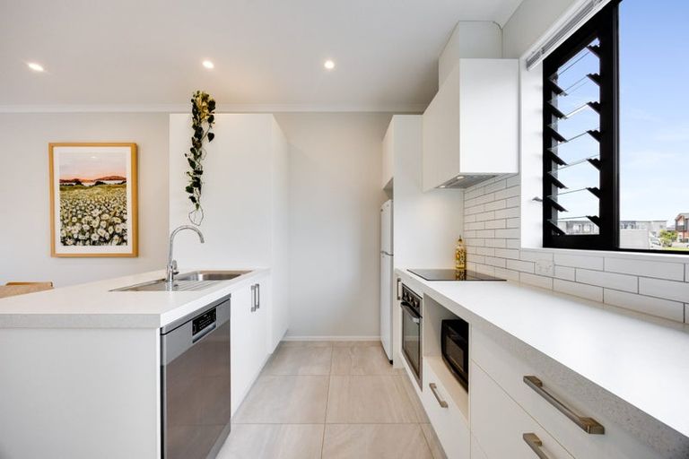 Photo of property in 85 Kopuru Road, Whenuapai, Auckland, 0618