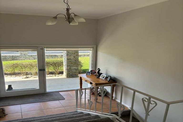 Photo of property in 2 Marlborough Avenue, Glenfield, Auckland, 0629