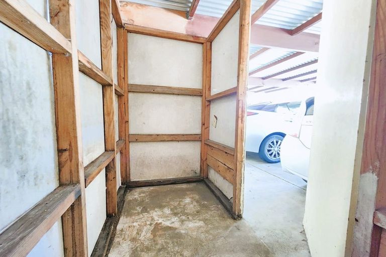 Photo of property in 28 Landscape Road, Papatoetoe, Auckland, 2025