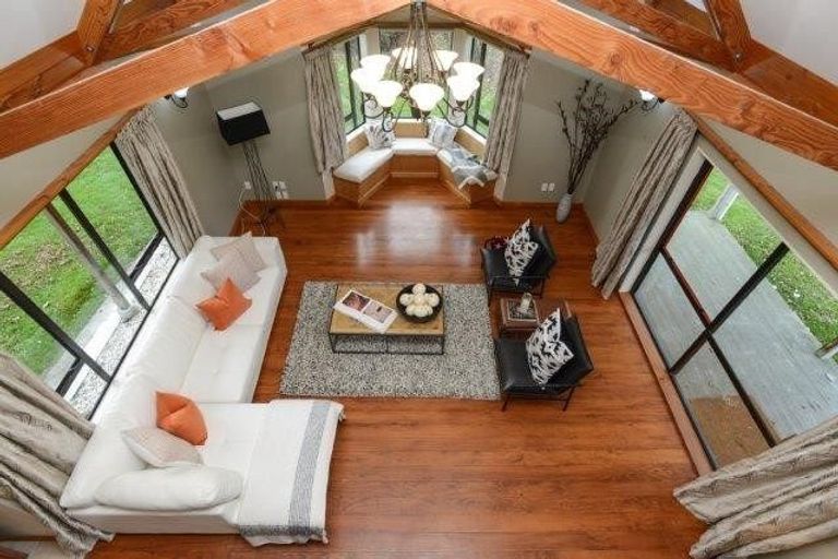 Photo of property in The Cottage, 2 Shanly Street, Waipawa, 4210