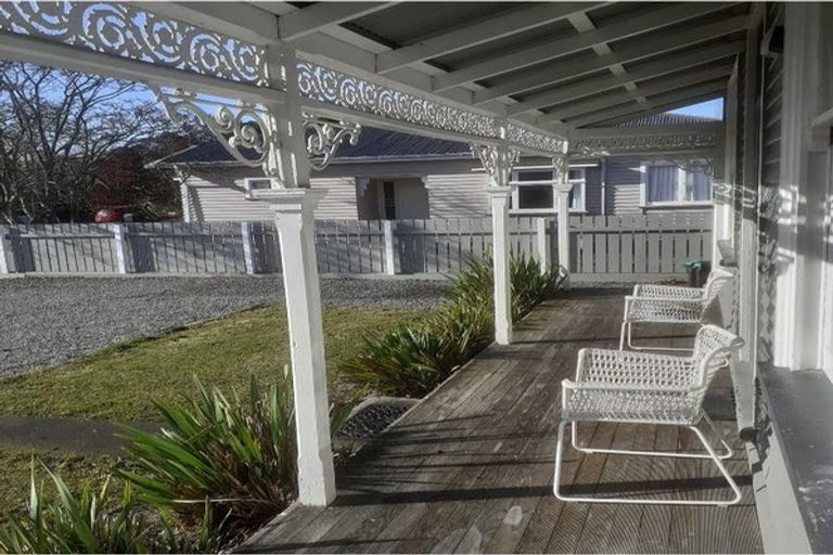 Photo of property in 314 Ferry Road, Waltham, Christchurch, 8011