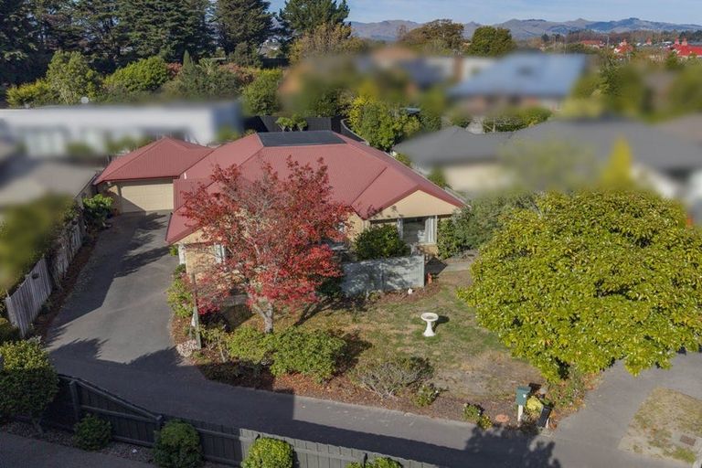 Photo of property in 14 Len Hale Place, Parklands, Christchurch, 8083