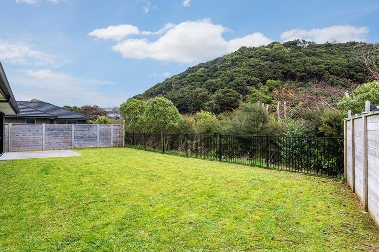 Photo of property in 64 Tradewinds Drive, Whitby, Porirua, 5024