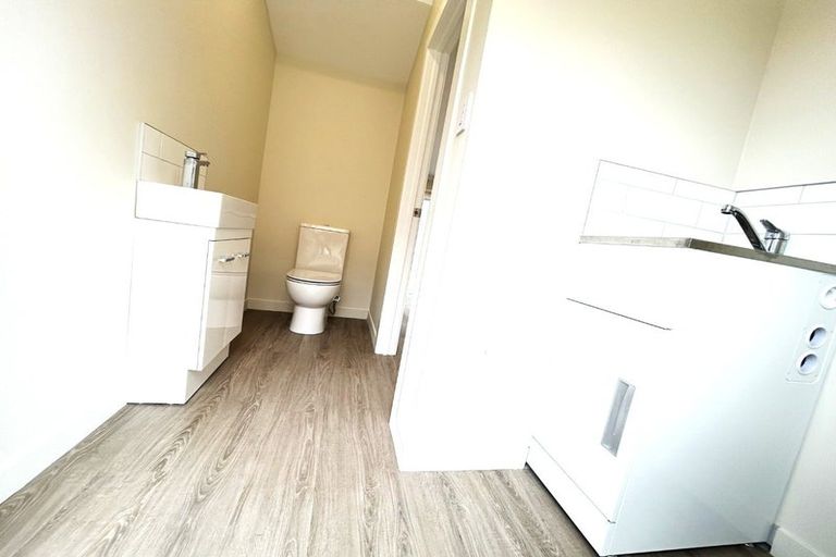 Photo of property in 38 Kervil Avenue, Te Atatu Peninsula, Auckland, 0610