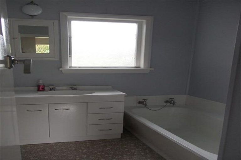 Photo of property in 14 Kuratawhiti Street, Greytown, 5712