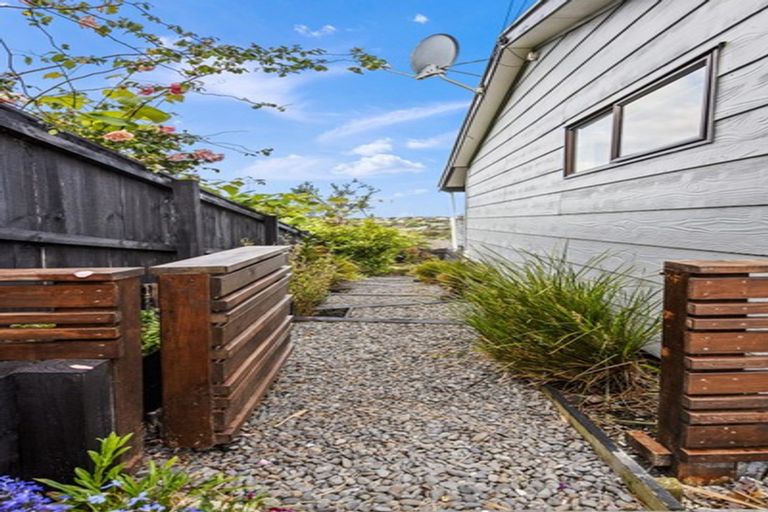 Photo of property in 5b Kauri Road, Stanmore Bay, Whangaparaoa, 0932