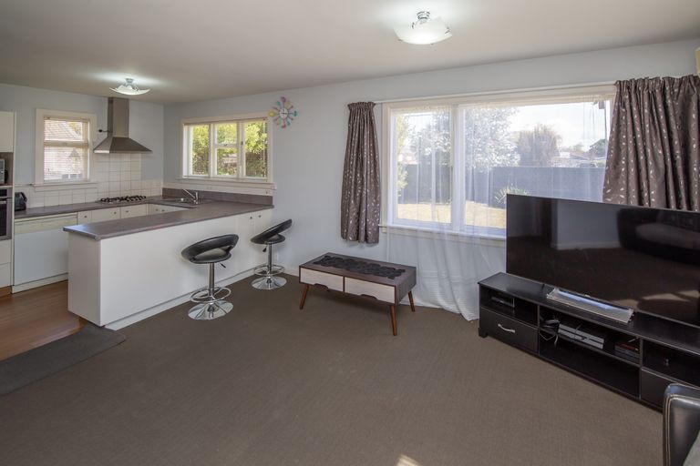 Photo of property in 7 Griffiths Avenue, Linwood, Christchurch, 8062