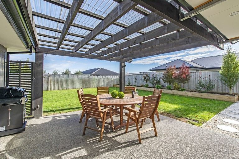 Photo of property in 31 Navy Loop, Rolleston, 7614