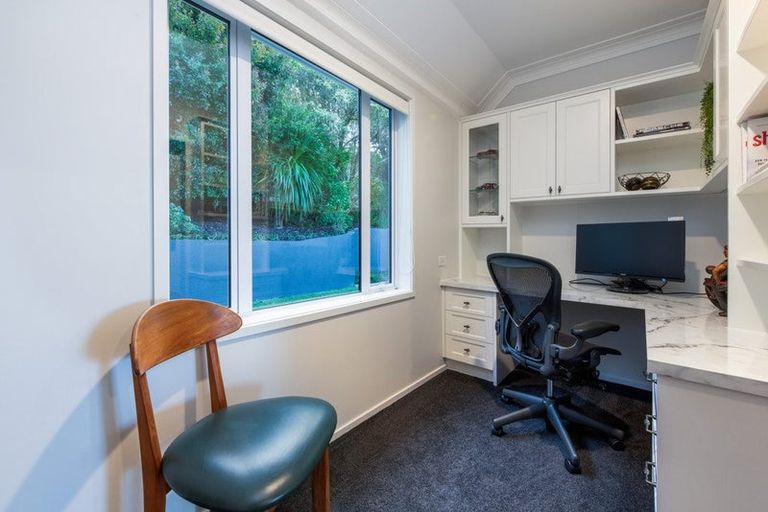 Photo of property in 17 Calypso Place, Rothesay Bay, Auckland, 0630
