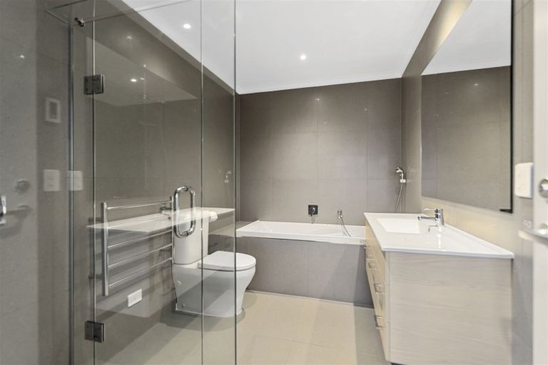 Photo of property in 7 Oioi Road, Hobsonville, Auckland, 0616