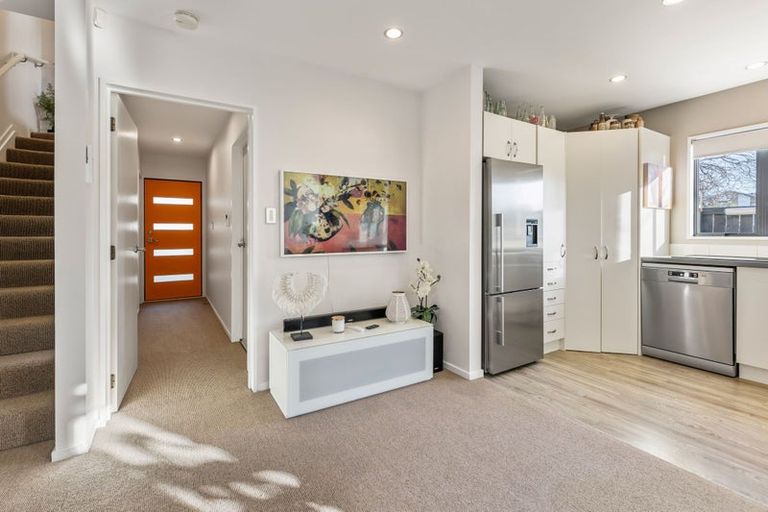 Photo of property in 1/42 Champion Street, Edgeware, Christchurch, 8013