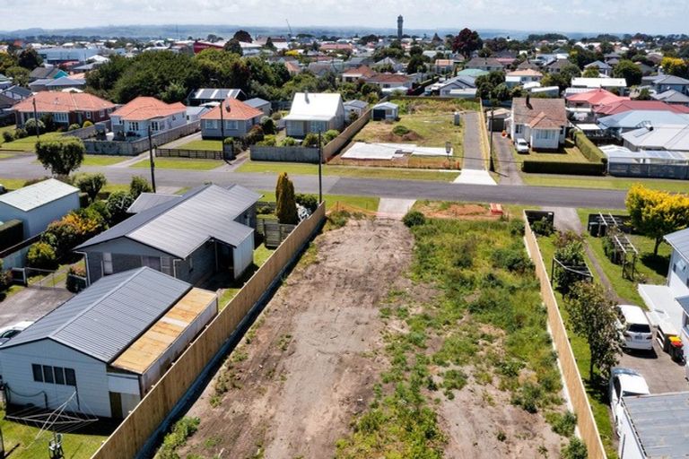 Photo of property in 39 Dixon Avenue, Hawera, 4610