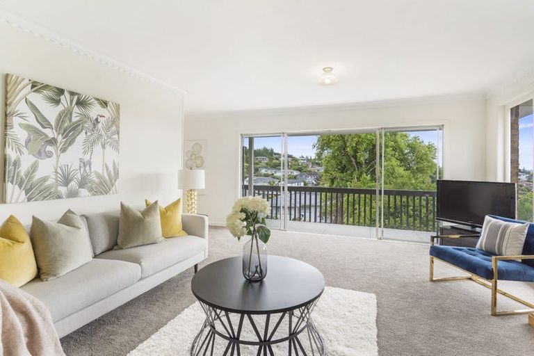 Photo of property in 29 Riverhills Avenue, Pakuranga Heights, Auckland, 2010