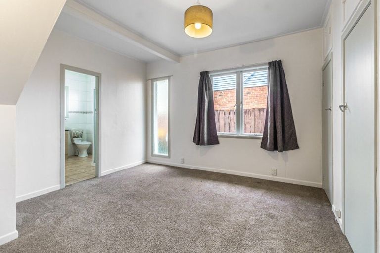 Photo of property in 21 Routley Drive, Glen Eden, Auckland, 0602