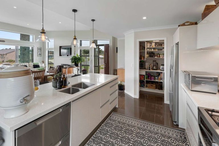 Photo of property in 3 Ngati Huia Place, Waitarere Beach, Levin, 5510
