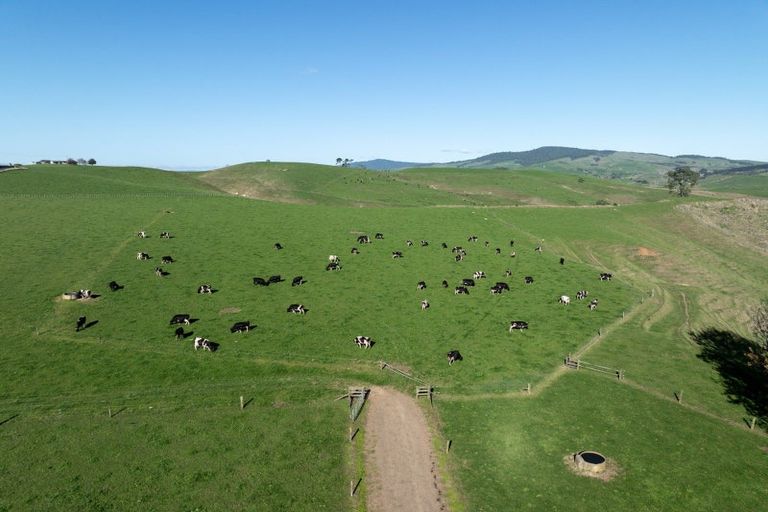 Photo of property in 24 Waterworks Road, Westport, 7892