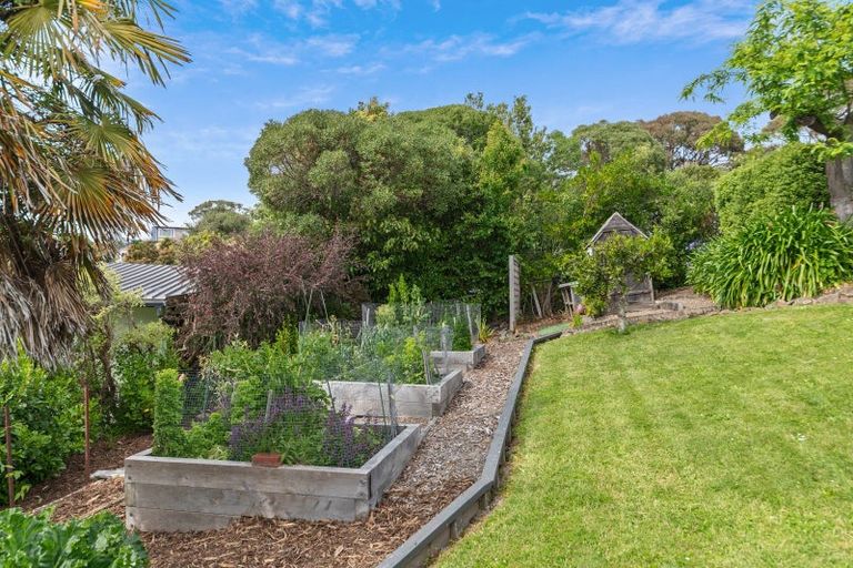 Photo of property in 32 Waipapa Avenue, Diamond Harbour, 8972
