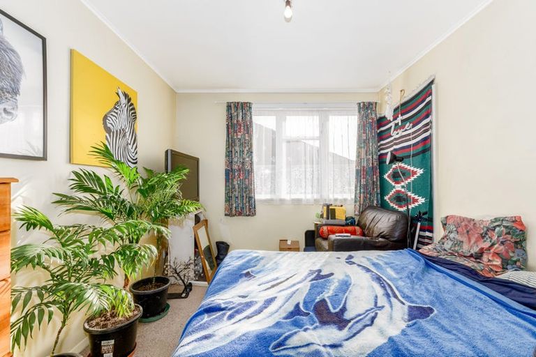 Photo of property in 10 Miranda Street, Cannons Creek, Porirua, 5024