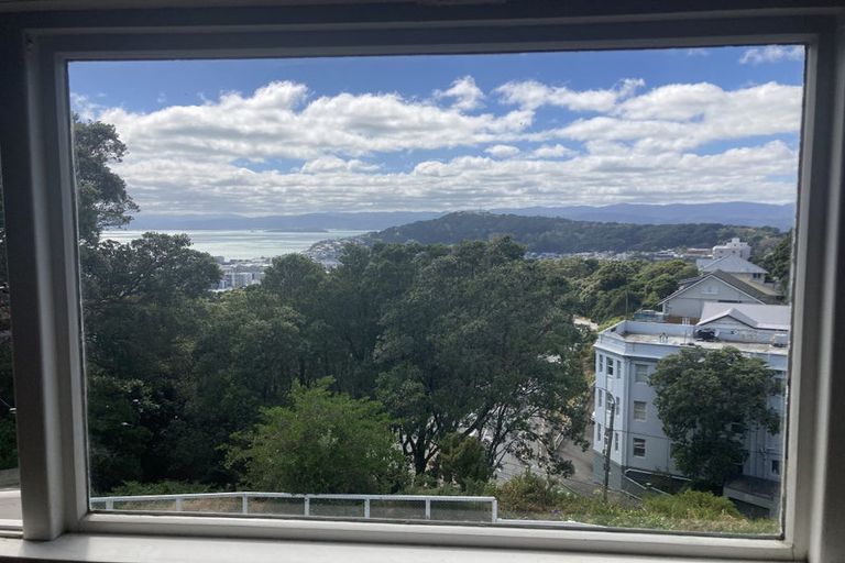 Photo of property in 56f5 Tanera Crescent, Brooklyn, Wellington, 6021