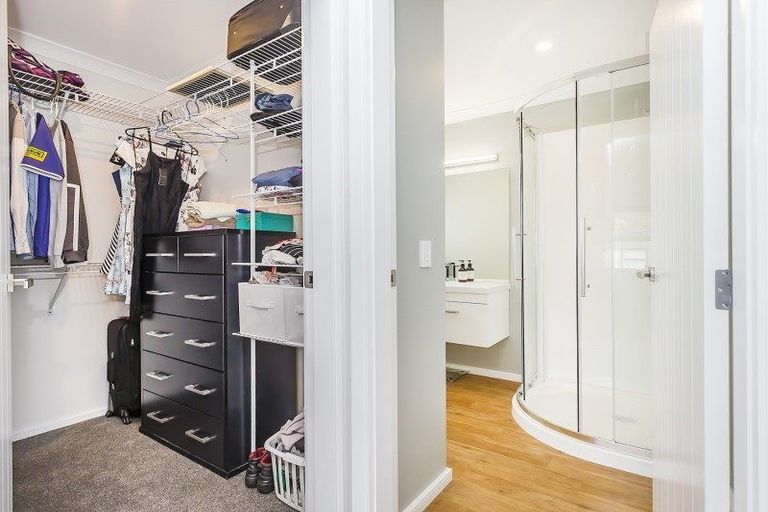 Photo of property in 90c/2 Endeavour Drive, Whitby, Porirua, 5024