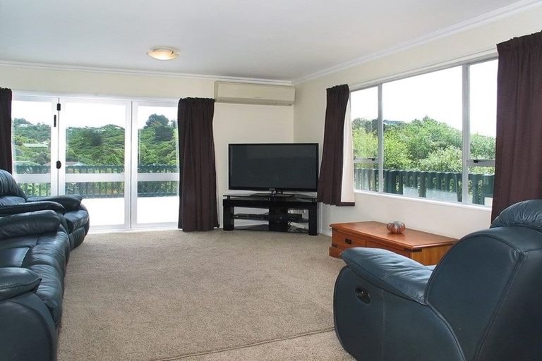 Photo of property in 74 Leeward Drive, Whitby, Porirua, 5024