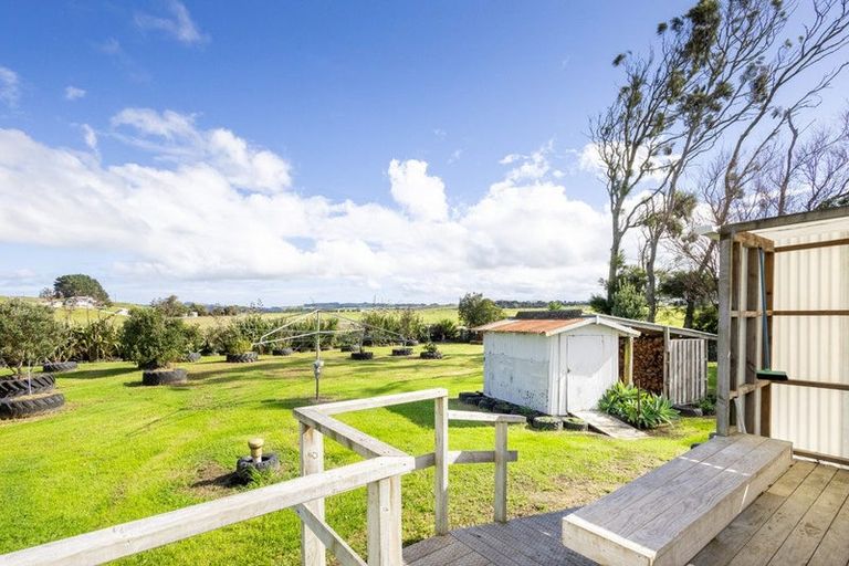 Photo of property in 630 Pouto Road, Aratapu, Dargaville, 0371