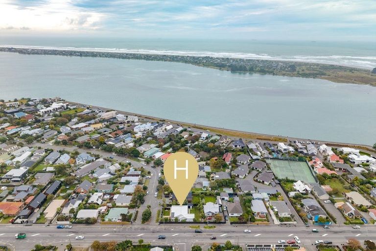 Photo of property in 2 Celia Street, Redcliffs, Christchurch, 8081