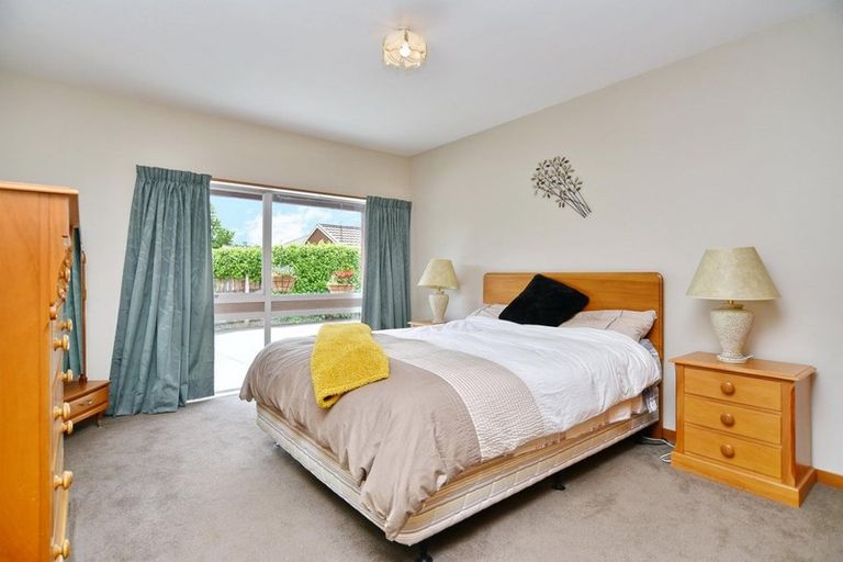 Photo of property in 1/5 Hythe Lane, Saint Martins, Christchurch, 8022