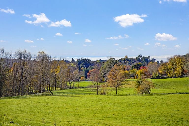 Photo of property in 193a Omokoroa Road, Omokoroa, 3114
