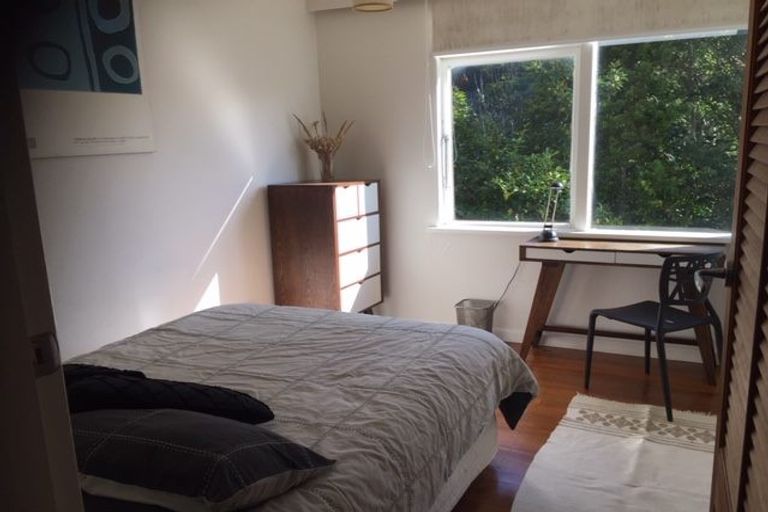 Photo of property in 36 Curtis Street, Northland, Wellington, 6012