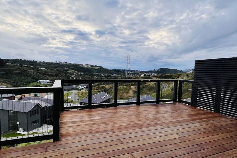 Photo of property in 14 Bee Lane, Whitby, Porirua, 5024
