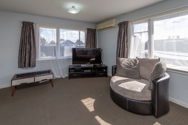 Photo of property in 7 Griffiths Avenue, Linwood, Christchurch, 8062