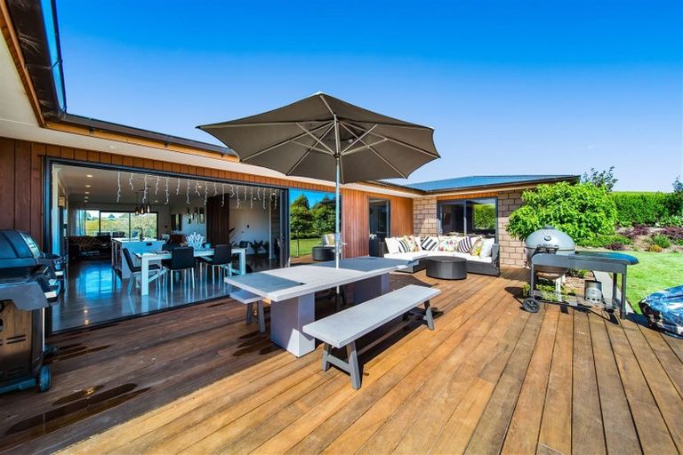 Photo of property in 15 Thomason Road, Egmont Village, New Plymouth, 4371