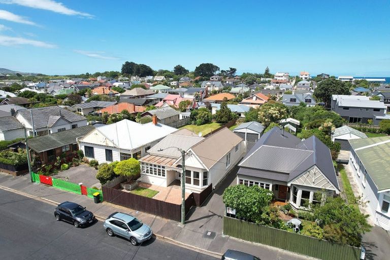 Photo of property in 12 Coughtrey Street, Saint Clair, Dunedin, 9012