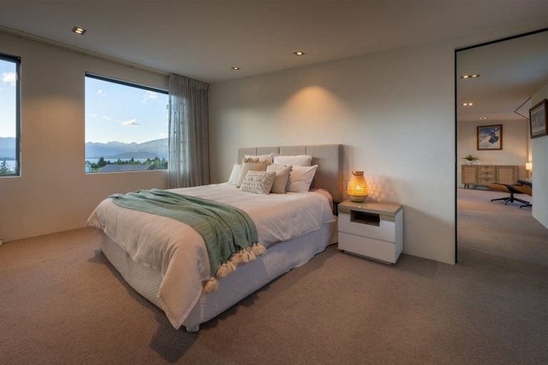 Photo of property in 35 Ridgecrest, Wanaka, 9305