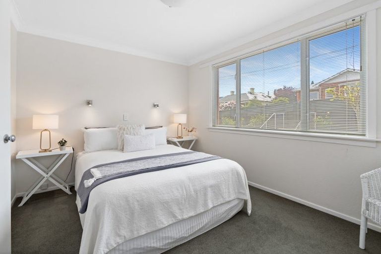 Photo of property in 16 Farquharson Street, Opoho, Dunedin, 9010