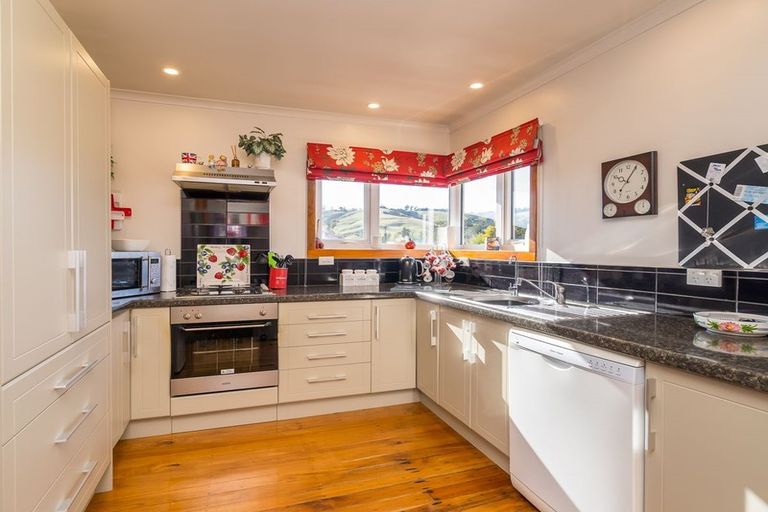 Photo of property in 6 Clyde Street, Kinmont Park, Mosgiel, 9024