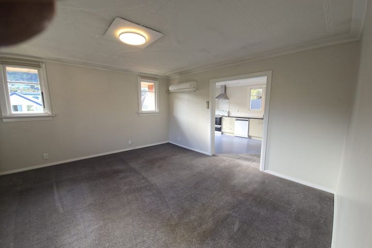 Photo of property in 11 College Street, Caversham, Dunedin, 9012