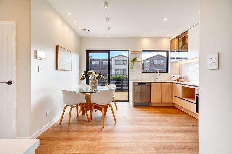 Photo of property in 1 Sails Road, Hobsonville, Auckland, 0616
