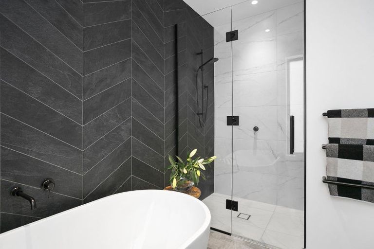 Photo of property in 1/45 Saint Kilda Road, Cambridge, 3434