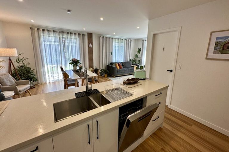 Photo of property in 10 Agathis Crescent, Wigram, Christchurch, 8025