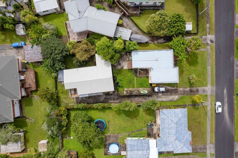 Photo of property in 1/31 Savoy Road, Glen Eden, Auckland, 0602