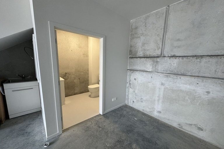 Photo of property in 7 Balrickard Way, Milson, Palmerston North, 4414