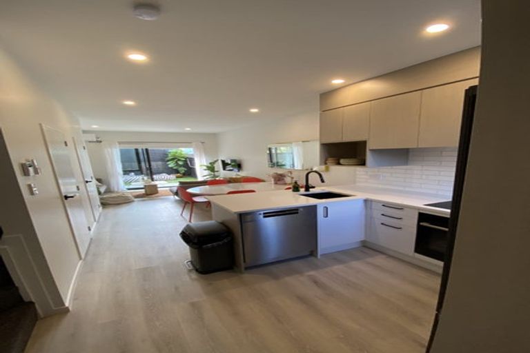 Photo of property in 7/86 Gloria Avenue, Te Atatu Peninsula, Auckland, 0610