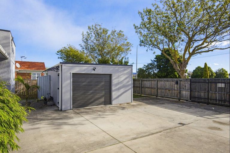 Photo of property in 38 Princes Street, Levin, 5510